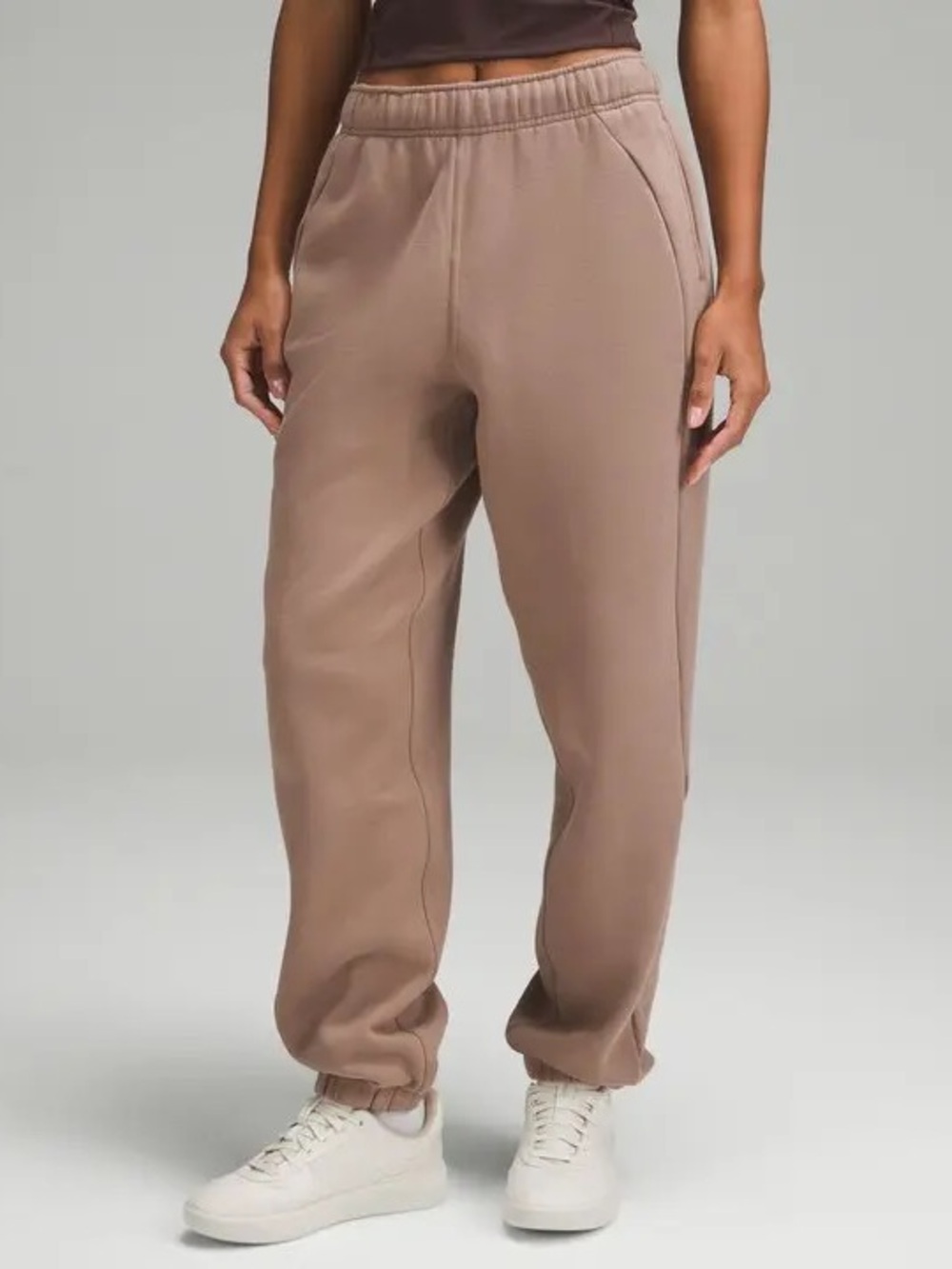 LULULEMON
Women’s Scuba Mid-Rise Oversized Jogger - Taupetastic Medium